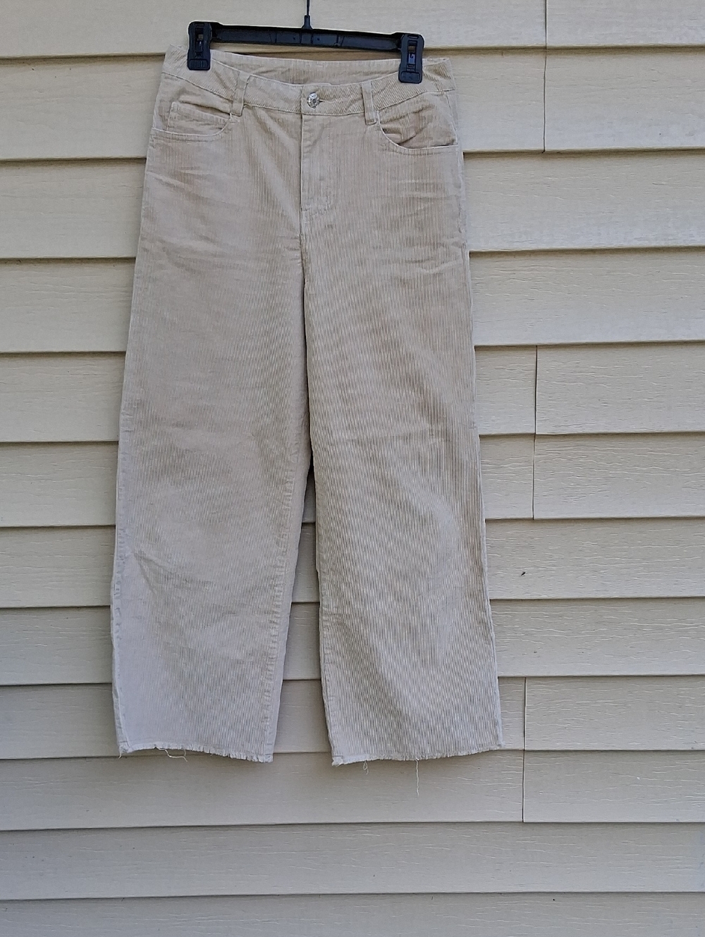 entro Beige Wide-Leg Corduroy Pants‎
